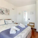 Dom wakacyjny Le Soleil Doree' Maison Wi-fi Vacations Lerici 5 Terre