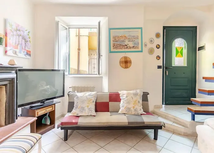 Semesterbostad Le Soleil Doree' Maison Wi-fi Vacations Lerici 5 Terre