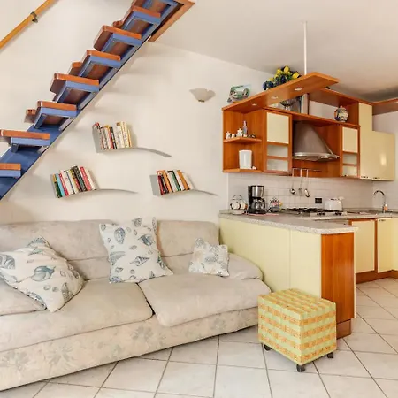 Le Soleil Doree' Maison Du Mere' Lerici 5 Terre Nyaraló *