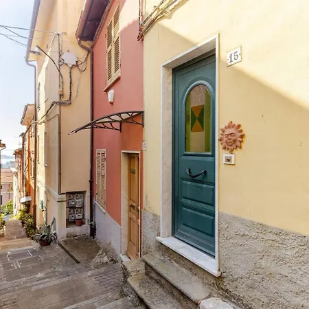 Дом отдыха Le Soleil Doree' Maison Wi-fi Vacations Lerici 5 Terre *