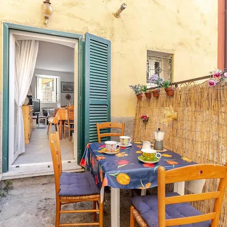 Le Soleil Doree' Maison Du Mere' Lerici 5 Terre Nyaraló