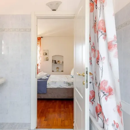 Le Soleil Doree' Maison Wi-fi Vacations Lerici 5 Terre *