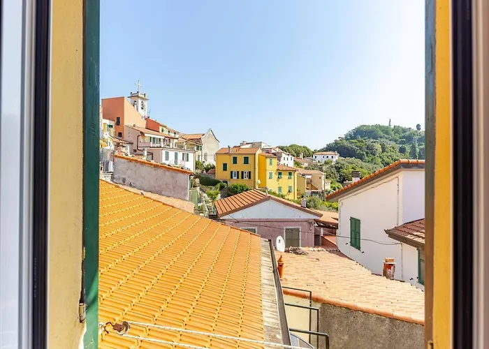 Le Soleil Doree' Maison Wi-fi Vacations Lerici 5 Terre *